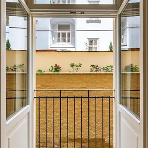 شقة فندقية Petrin Tower